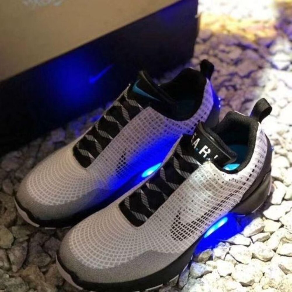 Nike Hyperadapt 1.0 Metallic Silver - image 3